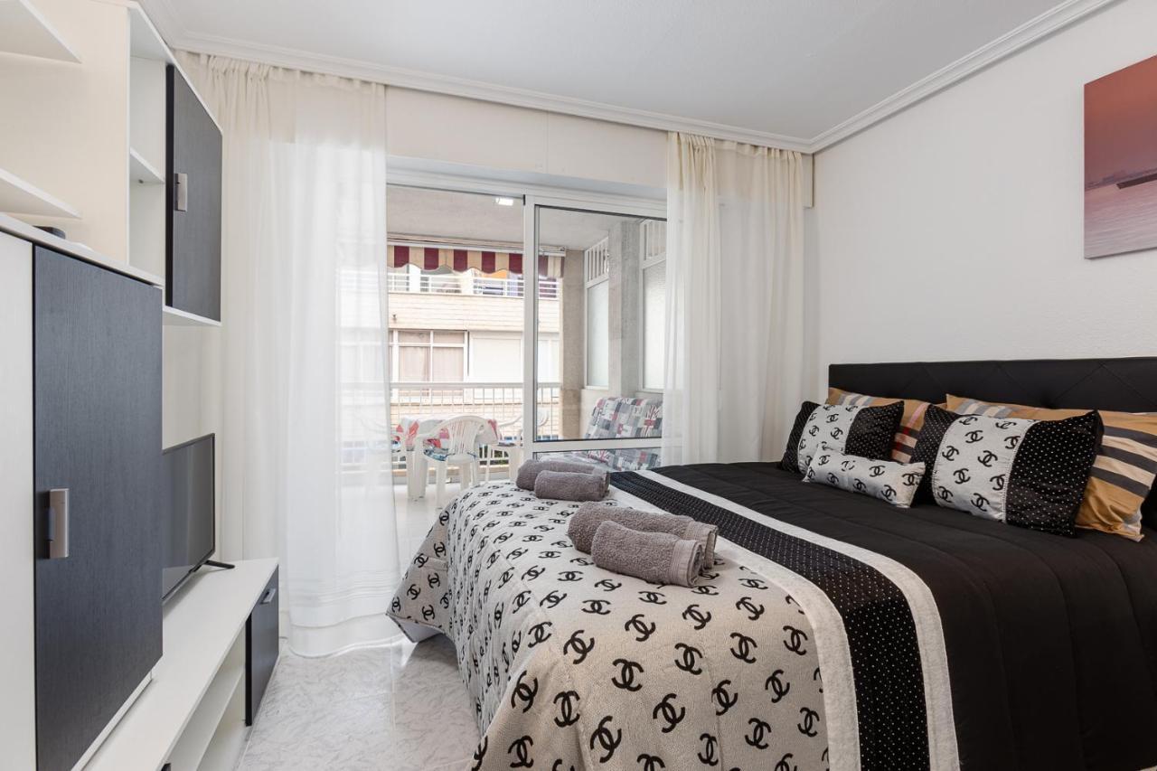 Studio Playa Del Cura ตอร์เรเวียคา ภายนอก รูปภาพ