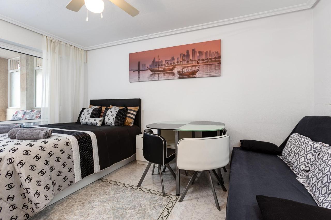 Studio Playa Del Cura ตอร์เรเวียคา ภายนอก รูปภาพ